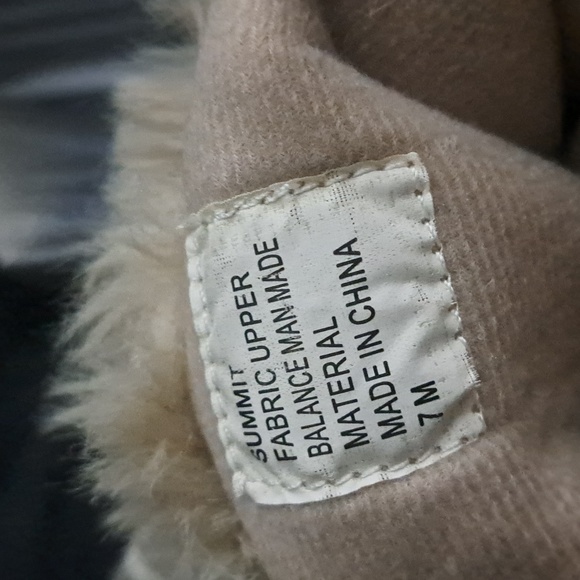 Size 7 red camel boots. Used like new. - Picture 5 of 7